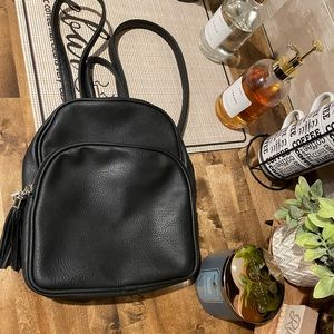 Women’s black Backpack